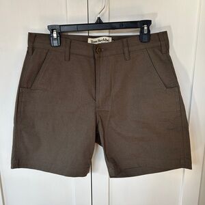 Tom Beckbe Men's Ruffner Canvas Shorts in Tarmac color, size 32